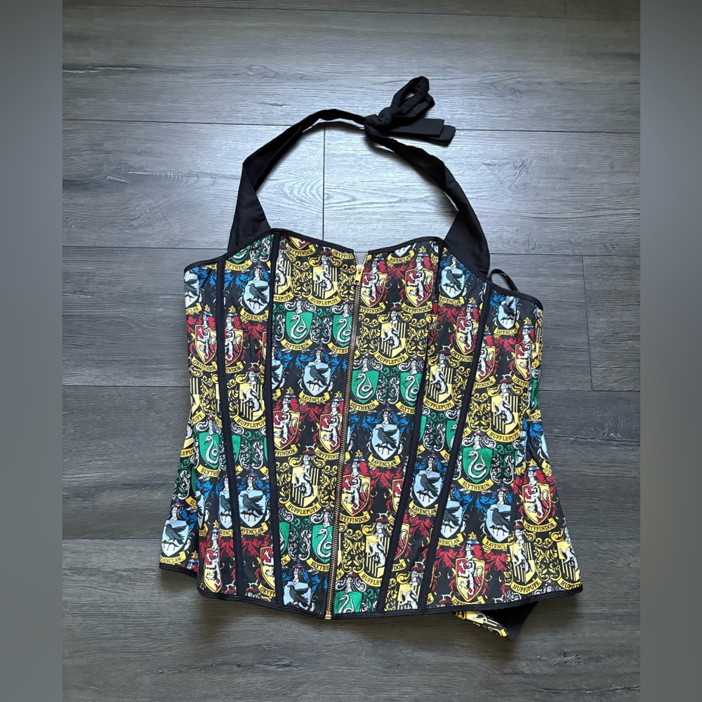 Harry Potter sold by Torrid Hogwarts Houses Print Corset Size 3 (22/24)